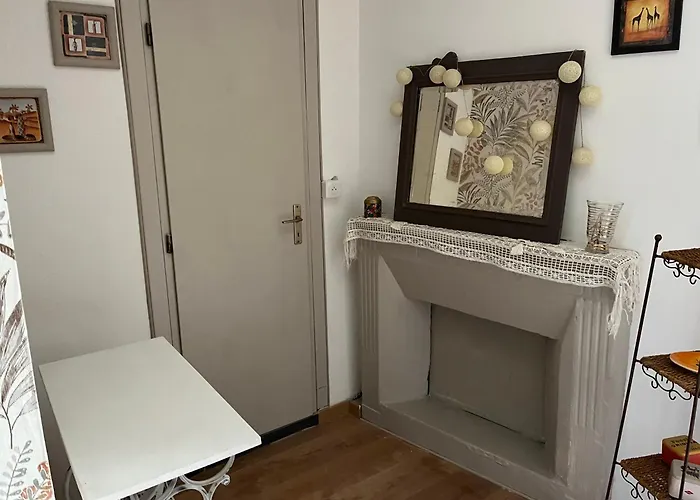 Dans Le Coeur De Sartene, Corse Des Corses *