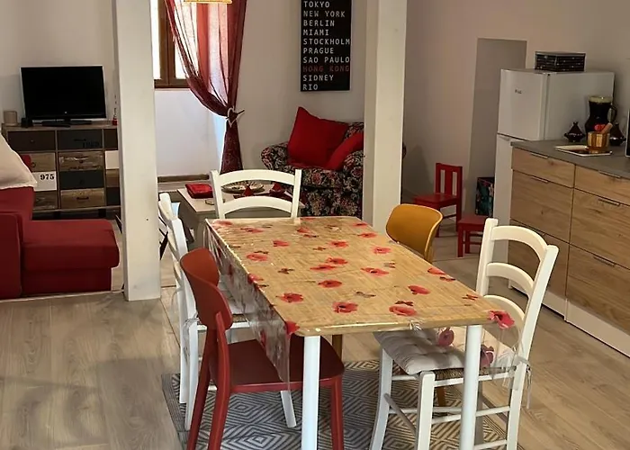 Apartment Dans Le Coeur De Sartene, Corse Des Corses *