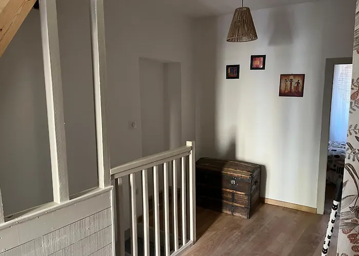 Dans Le Coeur De Sartene, Corse Des Corses Sartène